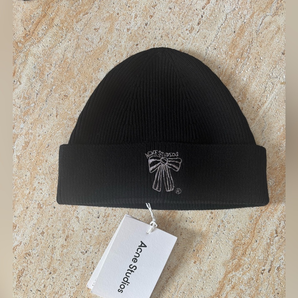 Acne Studios Unisex Merino Wool Bow-Embroidered Beanie Black